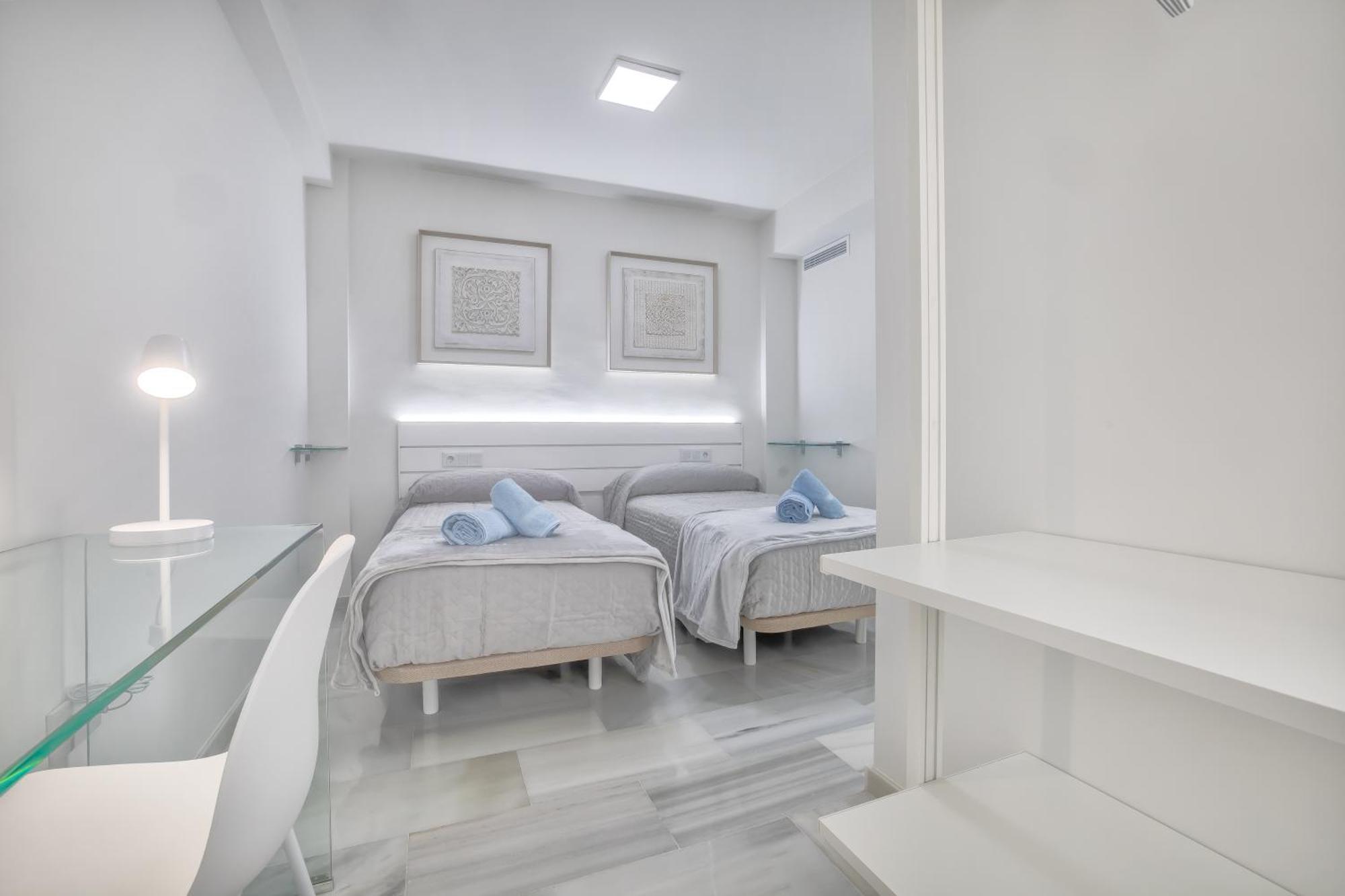 Apartamentos Haranas II & Parking Кордова Экстерьер фото