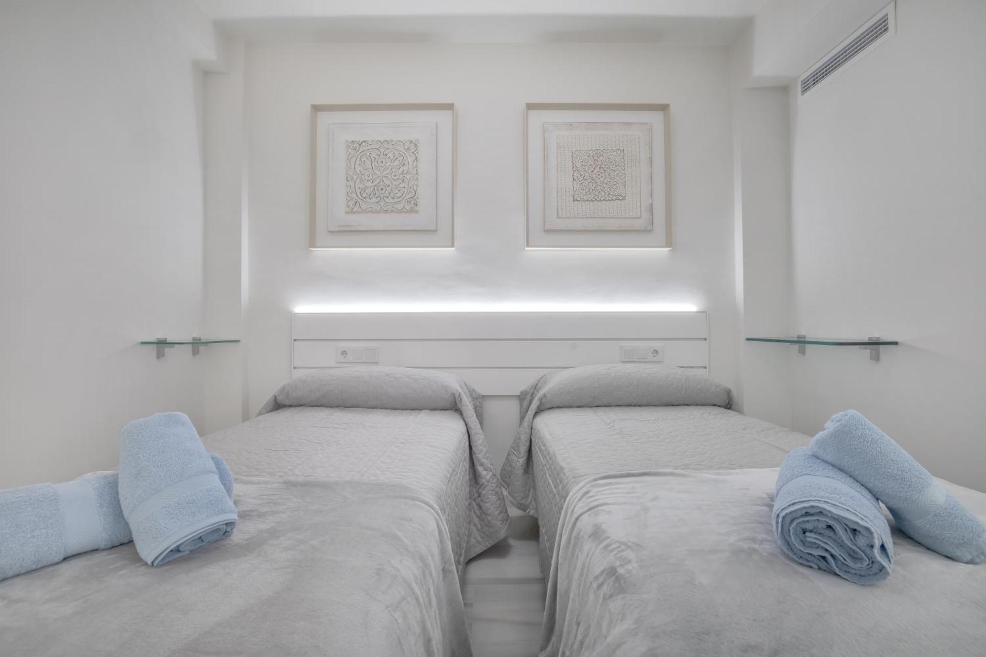 Apartamentos Haranas II & Parking Кордова Экстерьер фото
