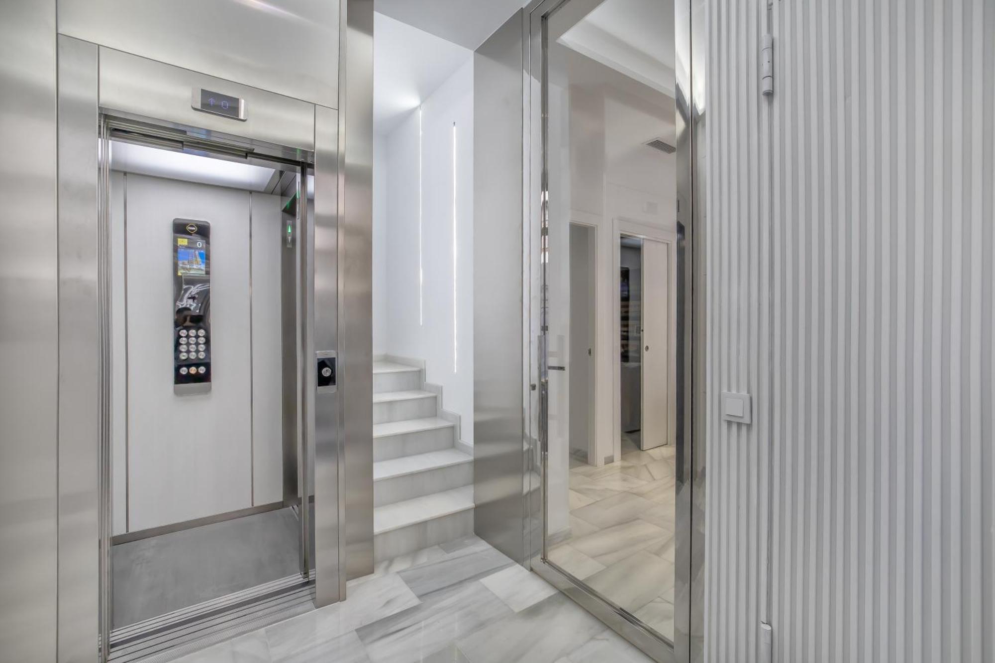 Apartamentos Haranas II & Parking Кордова Экстерьер фото
